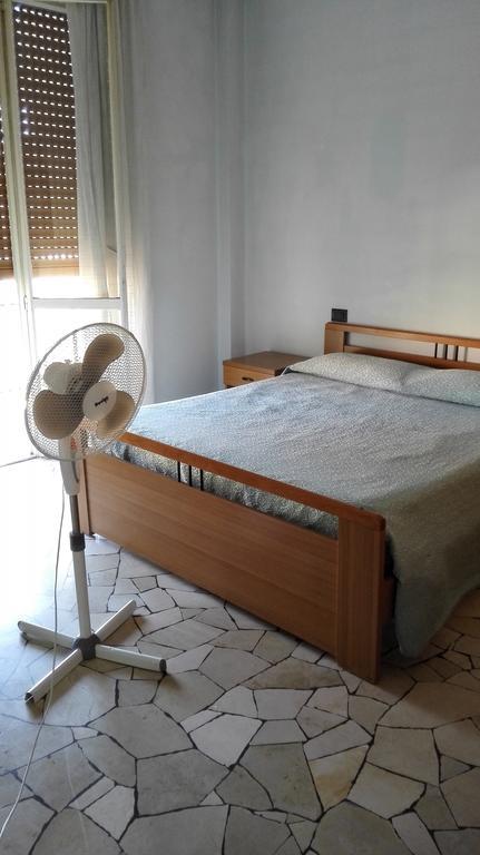 וארסה Hotel Mira מראה חיצוני תמונה