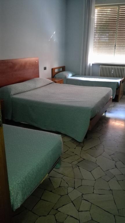 וארסה Hotel Mira חדר תמונה