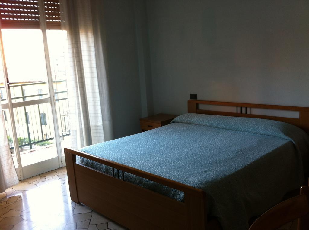 וארסה Hotel Mira חדר תמונה