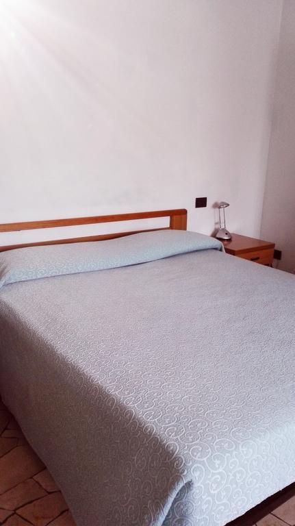 וארסה Hotel Mira מראה חיצוני תמונה